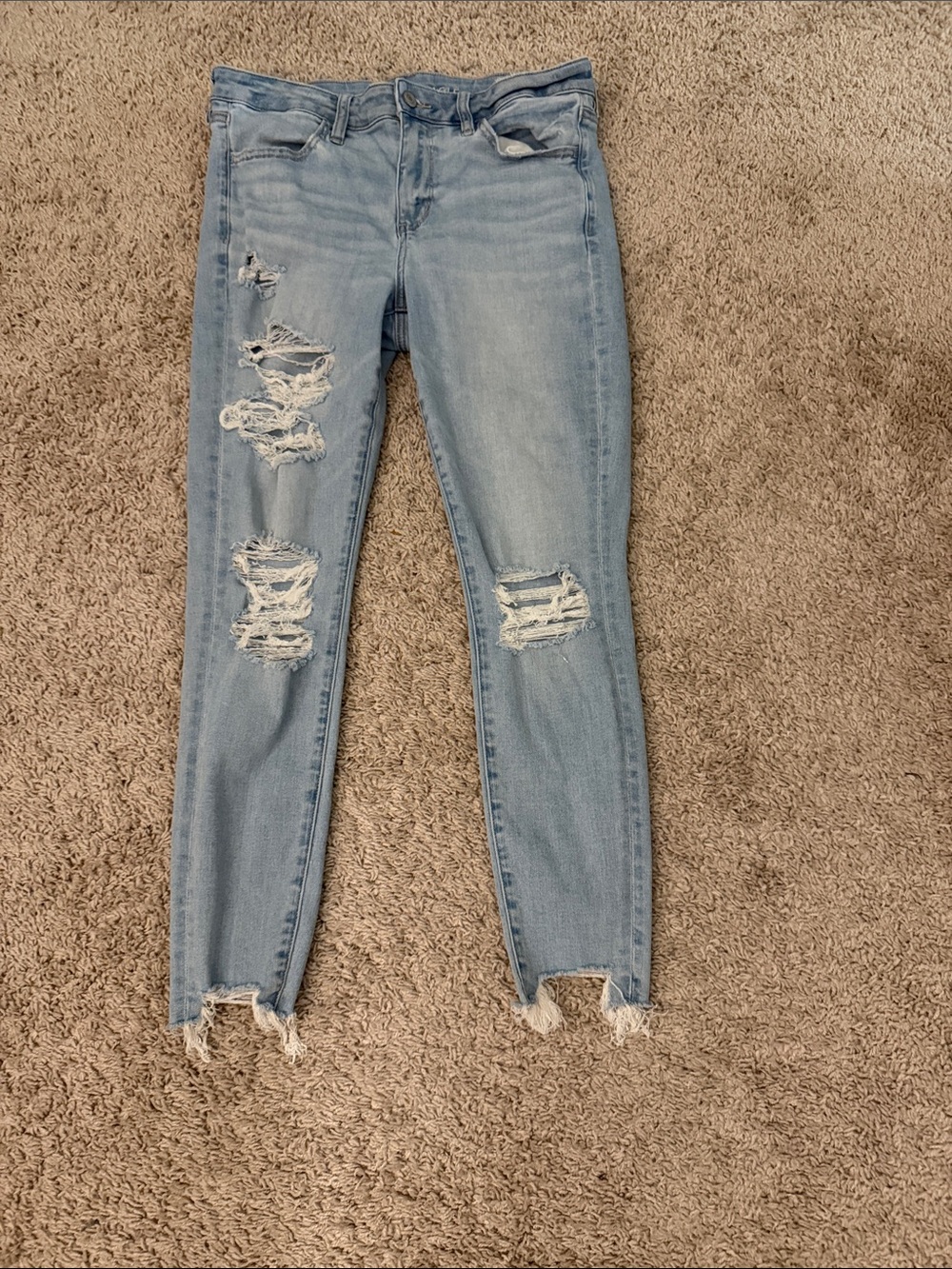 American Eagle Outfitters Light Blue Distressed Skinny Jeans